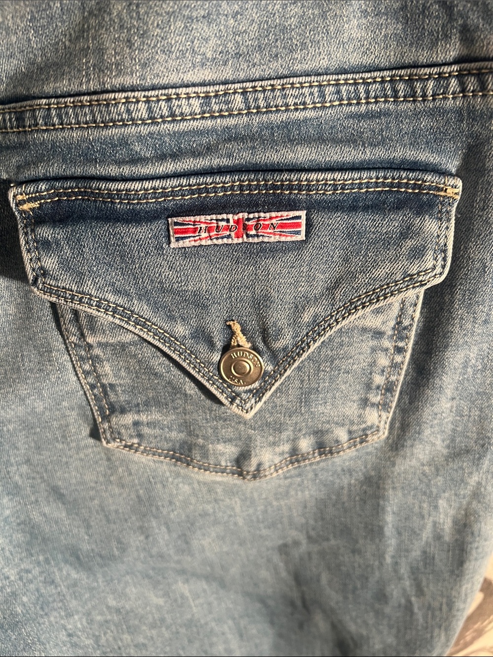 Hudson Jeans mid-rise, straight leg button pocket vintage jeans size 14 ❤️✅ - Picture 2 of 6